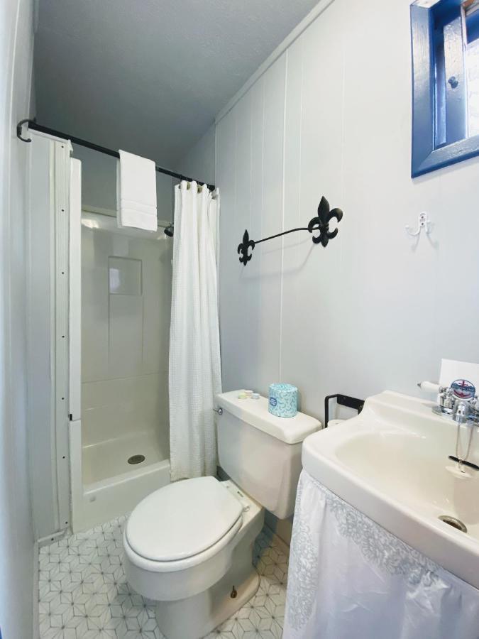 Flathead Lake Resort Woods Bay Extérieur photo